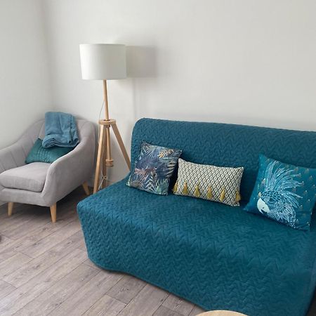 Petite Maison En Auvergne Giat Экстерьер фото